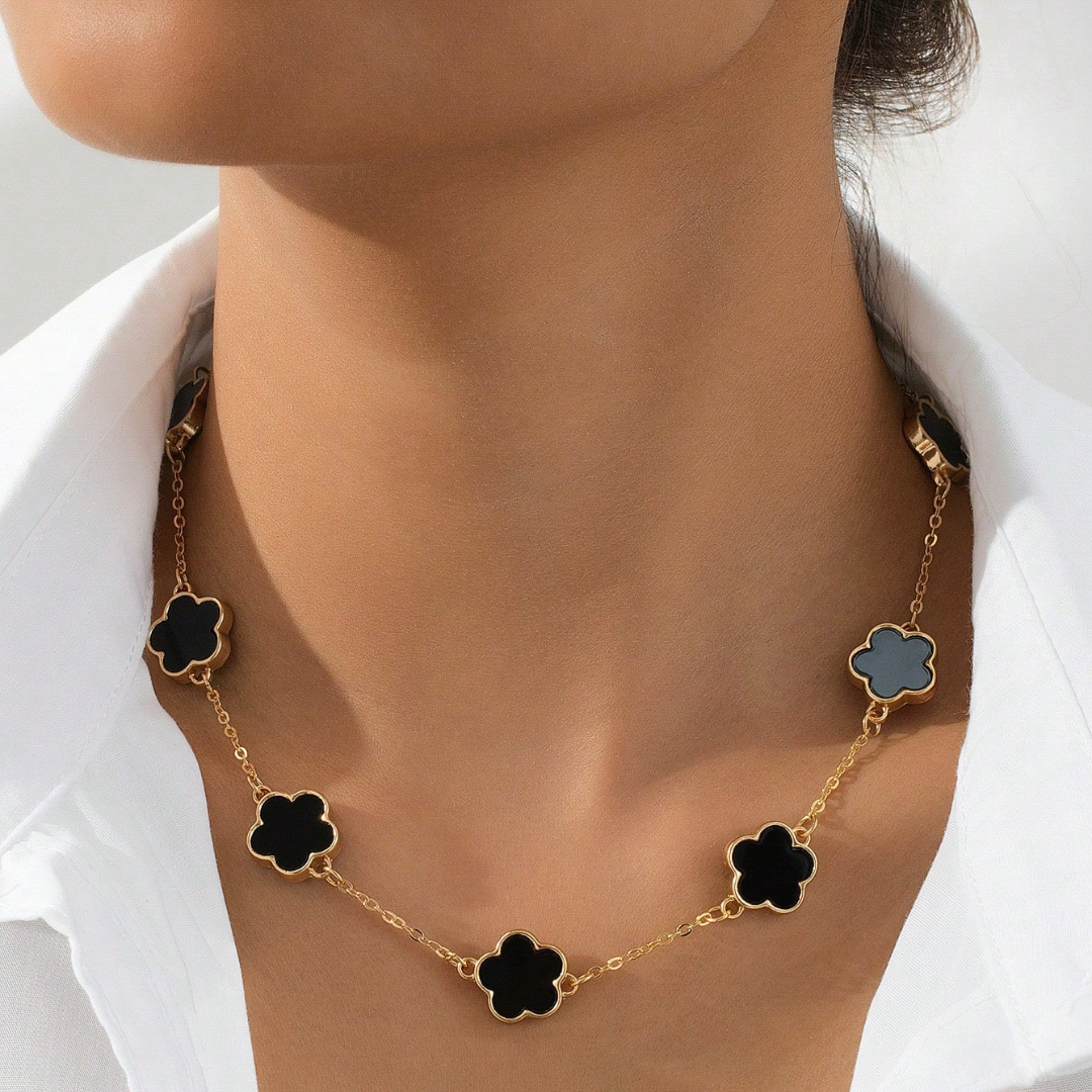 Clover Pendant Necklace