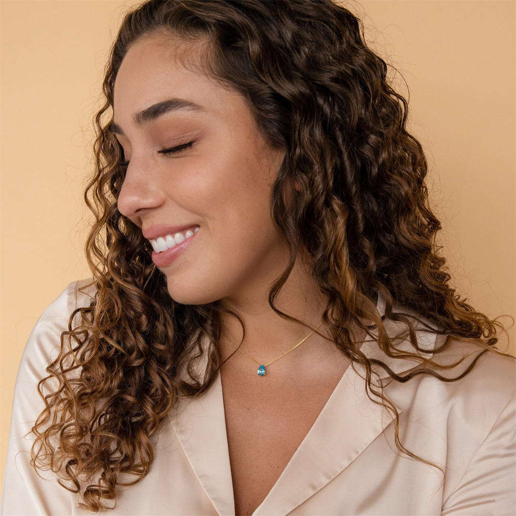 Icy Birthstone Pendant Necklace Design