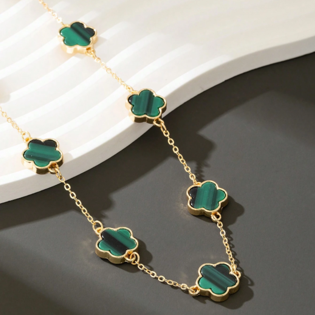 Clover Pendant Necklace