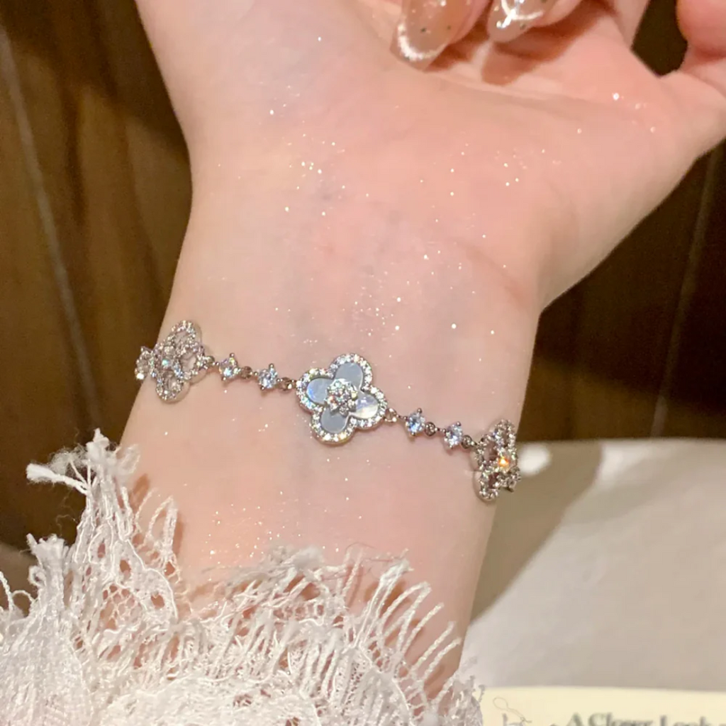 Nova Clover Bracelet