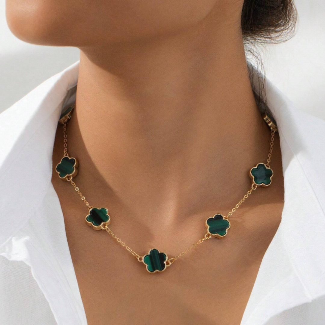 Clover Pendant Necklace